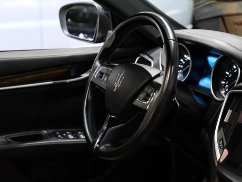 Used 2017 Maserati Ghibli RWD image 11
