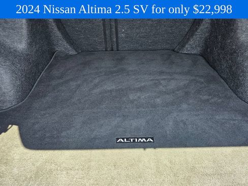 Used 2024 Nissan Altima 2.5 SV FWD image 16