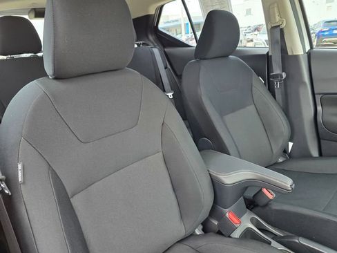 Used 2025 Nissan Kicks Play S FWD image 17