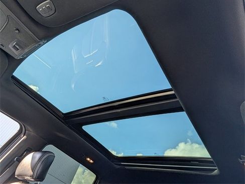 Used 2015 Ford F150 Platinum w/ Equipment Group 701A Luxury image 23