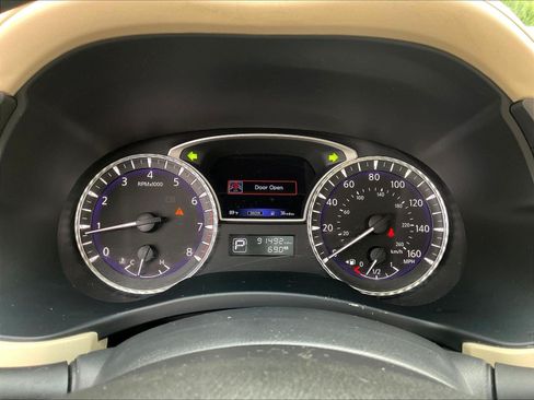 Used 2019 INFINITI QX60 Luxe w/ Sensory Package AWD/4WD image 13