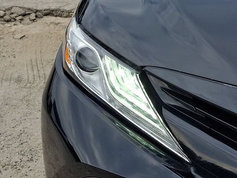Used 2020 Toyota Camry XLE w/ Carpet Mat Package AWD/4WD image 29