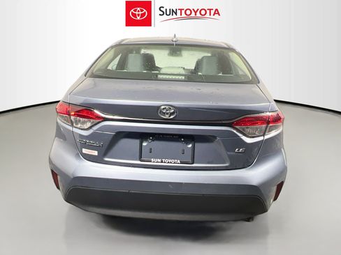 Used 2025 Toyota Corolla LE FWD image 5