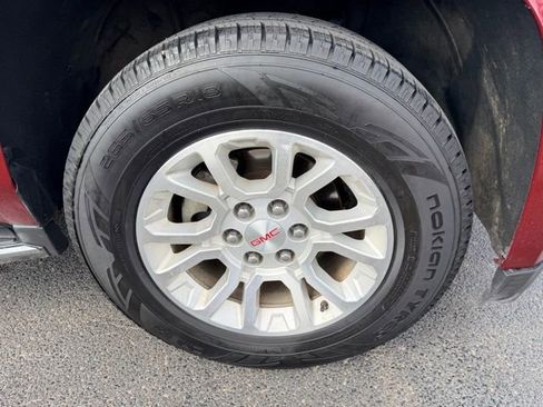 Used 2016 GMC Yukon XL SLT w/ Open Road Package image 9