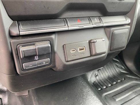 Used 2023 GMC Sierra 3500 Pro w/ Convenience Package AWD/4WD image 23