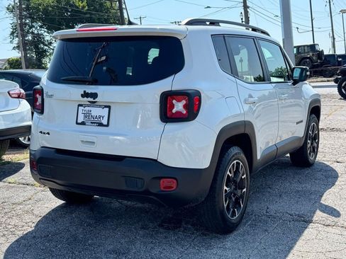 Used 2023 Jeep Renegade Latitude AWD/4WD image 4