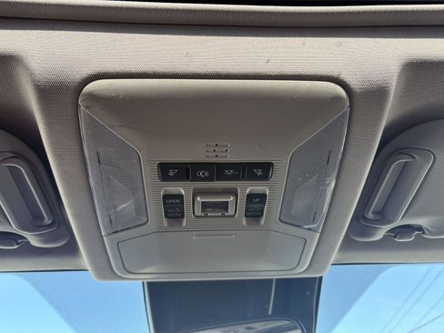 Used 2019 Toyota RAV4 XLE w/ Convenience Package image 18