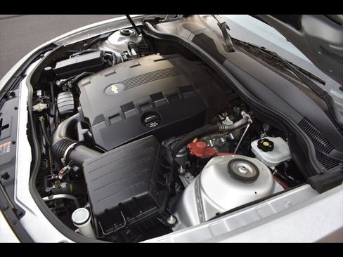 Used 2015 Chevrolet Camaro LS RWD image 35