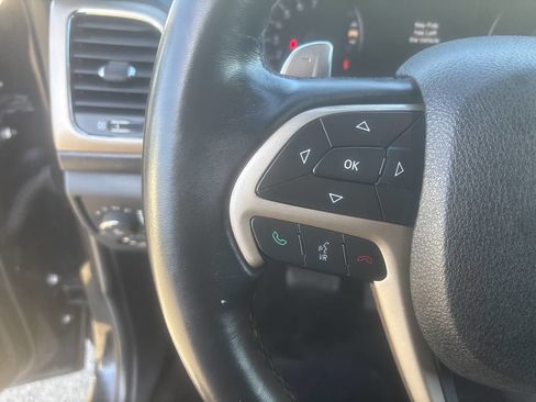 Used 2016 Jeep Grand Cherokee Laredo w/ Quick Order Package 23E image 12