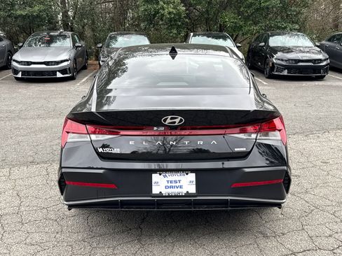 New 2026 Hyundai Elantra Limited image 6