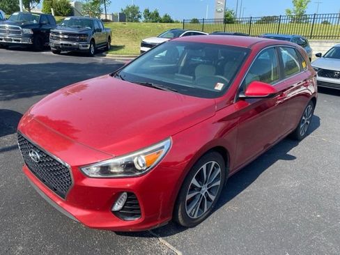 Used 2018 Hyundai Elantra GT FWD image 8