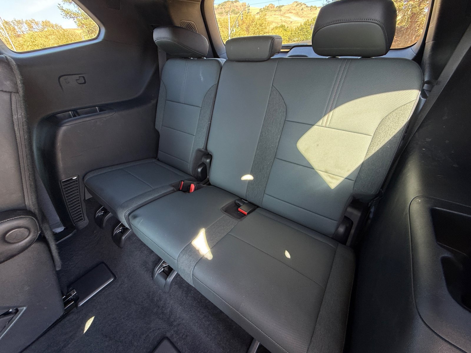 Used 2025 GMC Acadia AT4 w/ Luxury Package AWD/4WD image 21