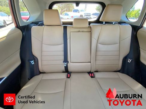 Certified 2021 Toyota RAV4 XLE Premium AWD/4WD image 22