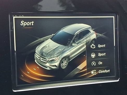 Used 2016 Mercedes-Benz GLA 250 4MATIC image 27