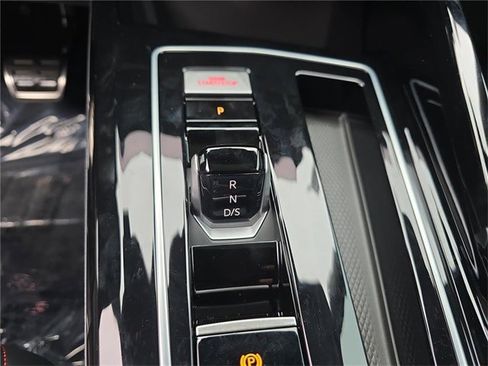 New 2026 Volkswagen GTI SE image 18