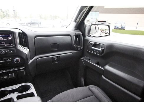 Used 2024 Chevrolet Silverado 1500 Custom image 10