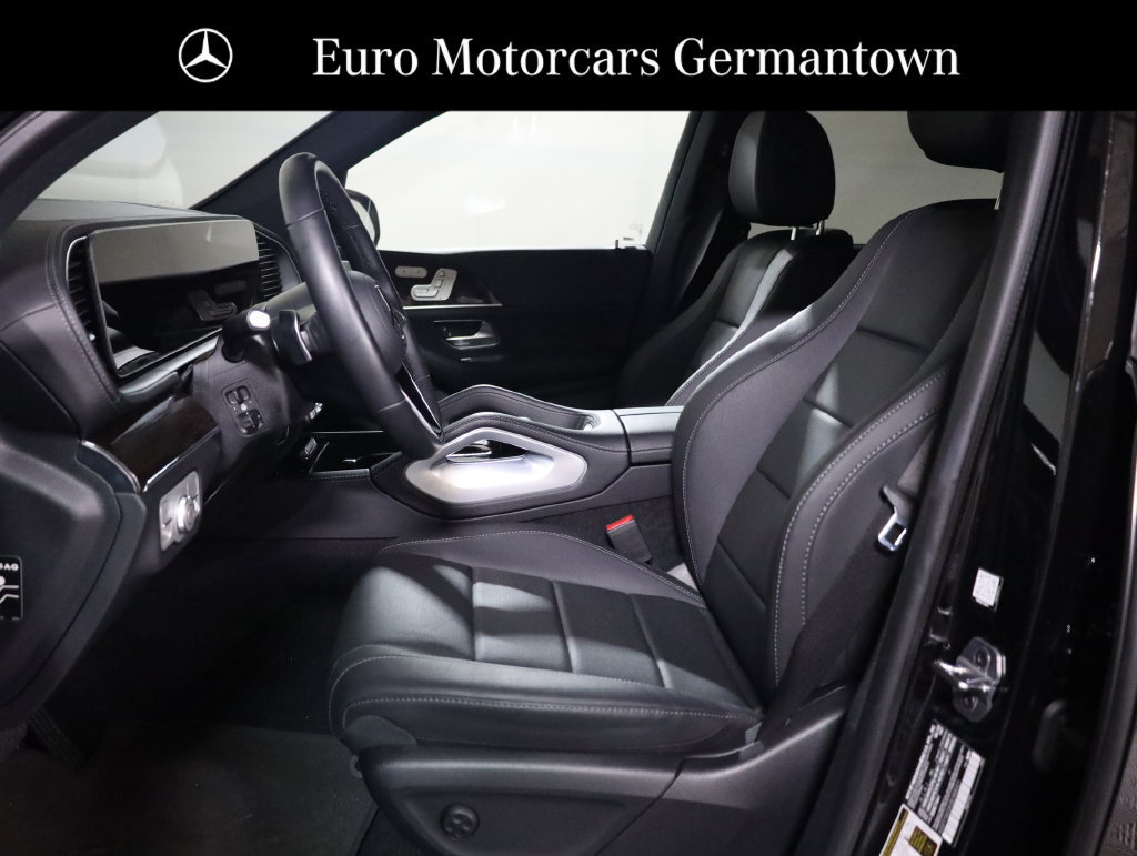 Used 2025 Mercedes-Benz GLS 450 4MATIC image 14