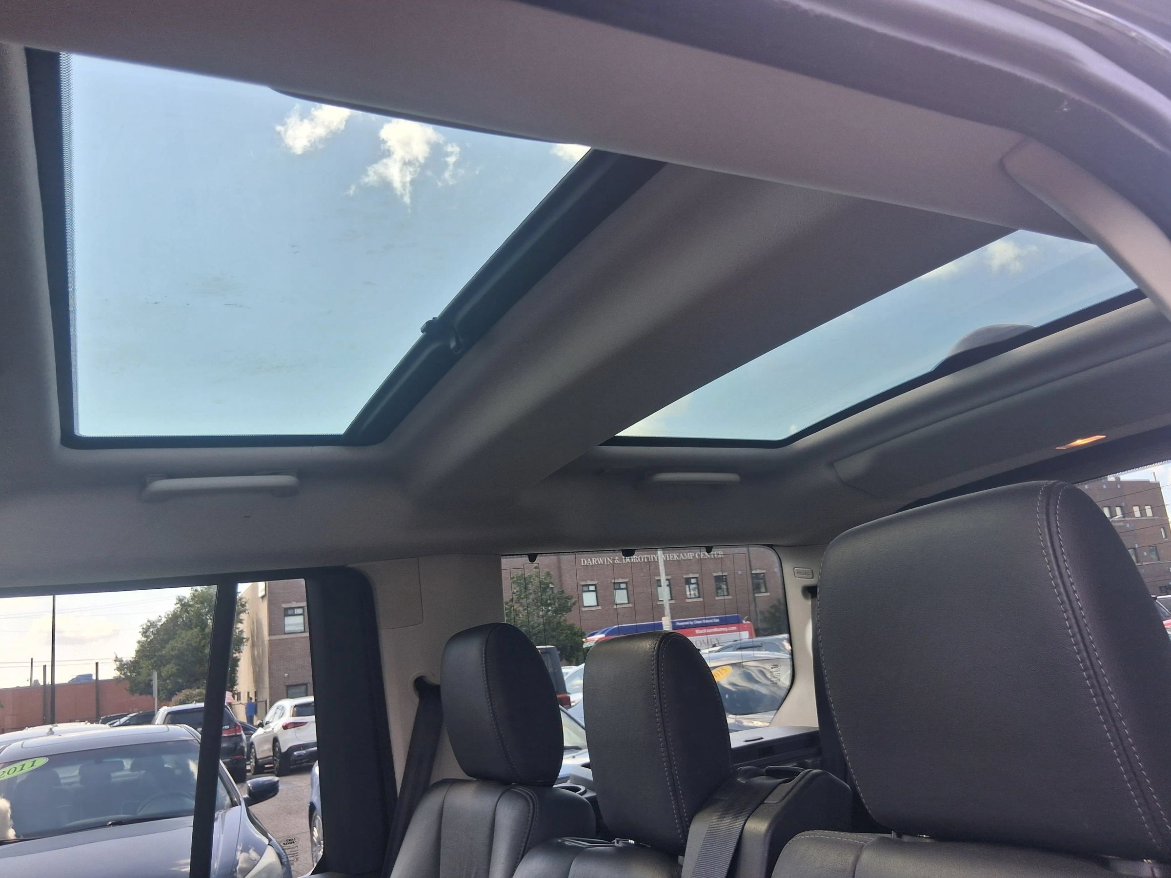 Used 2016 Land Rover LR4 HSE LUX AWD/4WD image 16