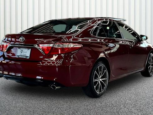 Used 2016 Toyota Camry SE FWD image 6