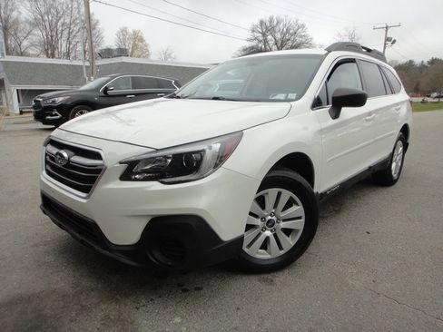 Used 2019 Subaru Outback 2.5i AWD/4WD image 1