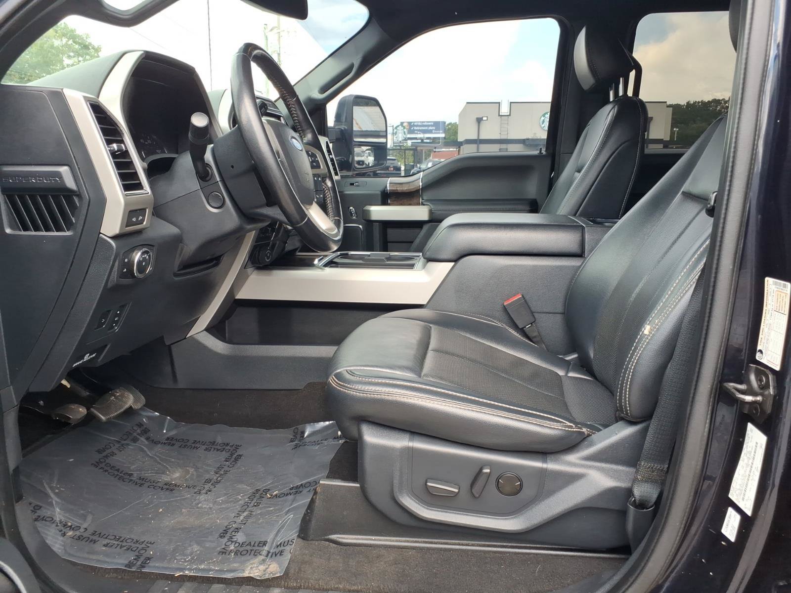 Used 2022 Ford F250 Lariat w/ Lariat Ultimate Package AWD/4WD image 11