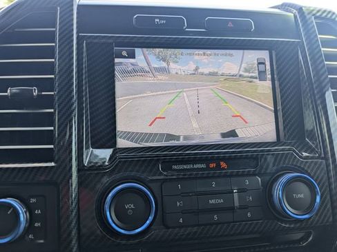 Used 2015 Ford F150 Lariat image 45