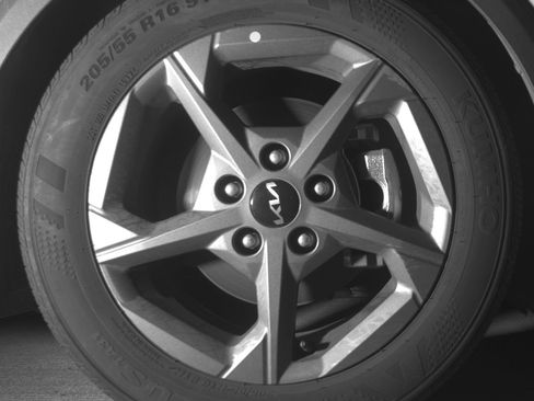 Used 2025 Kia K4 LXS image 13