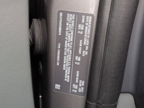 Used 2024 Lucid Air Pure image 32