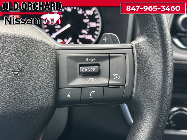 Used 2025 Nissan Rogue S AWD/4WD image 19