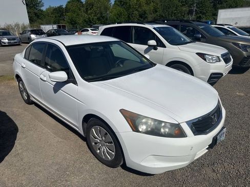 Used 2010 Honda Accord LX image 1