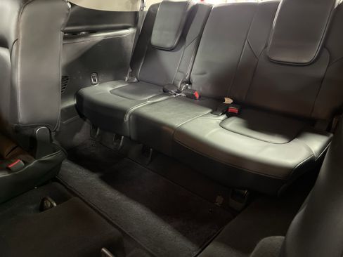 Used 2017 Nissan Armada Platinum w/ Interior Lighting Package image 13