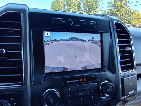 Used 2018 Ford F150 XLT w/ Equipment Group 301A Mid AWD/4WD image 22