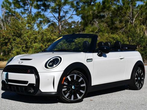 Used 2024 MINI Cooper S w/ Seaside Edition image 20