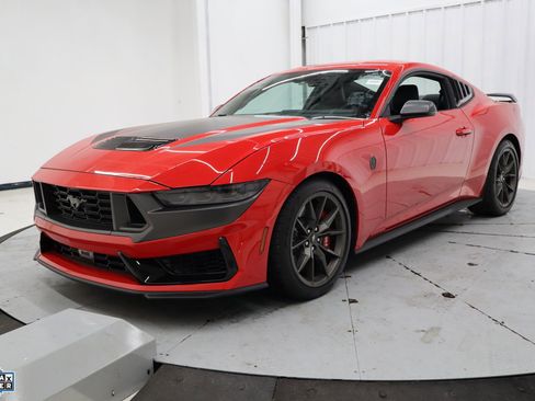 Used 2025 Ford Mustang Dark Horse image 10