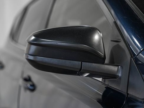 Used 2017 Toyota RAV4 LE image 9