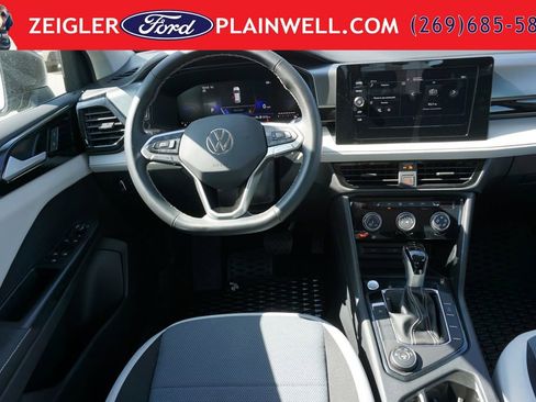 Used 2025 Volkswagen Taos S AWD/4WD image 12