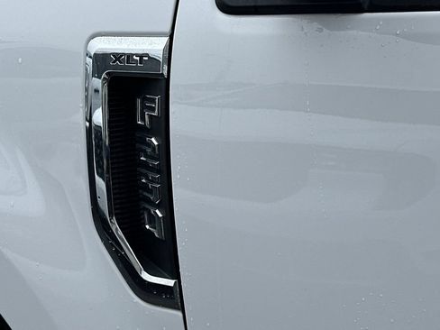 Used 2020 Ford F250 XLT w/ FX4 Off-Road Package AWD/4WD image 25