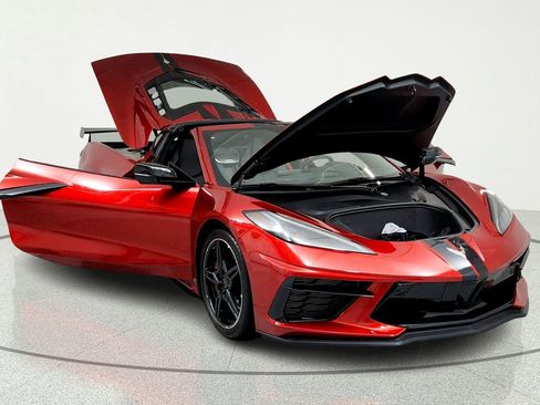 Used 2021 Chevrolet Corvette Stingray Preferred Cpe w/ Z51 Performance Package RWD image 14