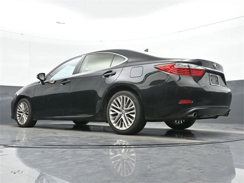 Used 2013 Lexus ES 350 w/ Luxury Pkg image 14