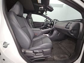 Used 2025 Toyota bZ4X AWD w/ Weather Package image 9