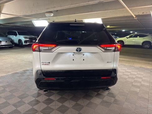 Used 2024 Toyota RAV4 XSE w/ Premium Package image 6