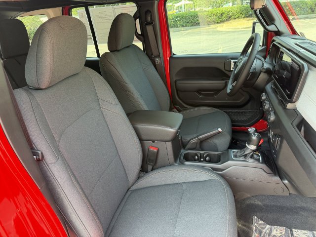 Used 2026 Jeep Wrangler Unlimited Sport AWD/4WD image 33