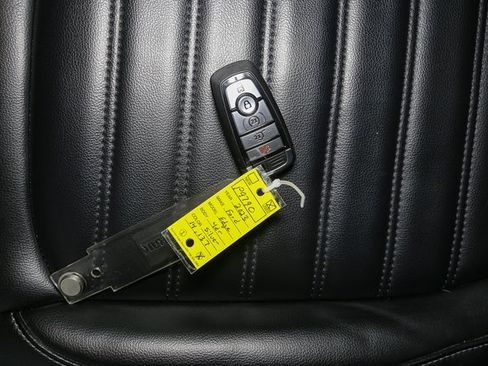 Used 2023 Ford Edge SEL w/ Convenience Package image 38