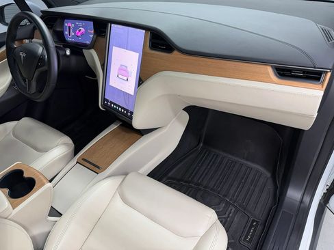 Used 2020 Tesla Model X Long Range AWD/4WD image 59