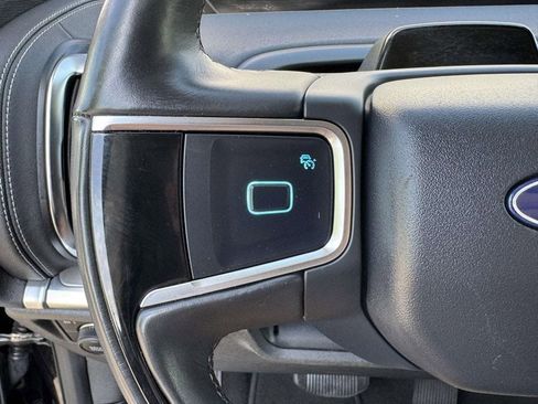 Used 2025 Ford Expedition Max Platinum AWD/4WD image 12