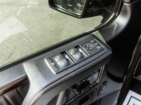 Used 2016 Mercedes-Benz G 550 image 17
