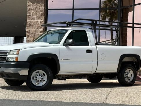 Used 2006 Chevrolet Silverado 2500 W/T image 3