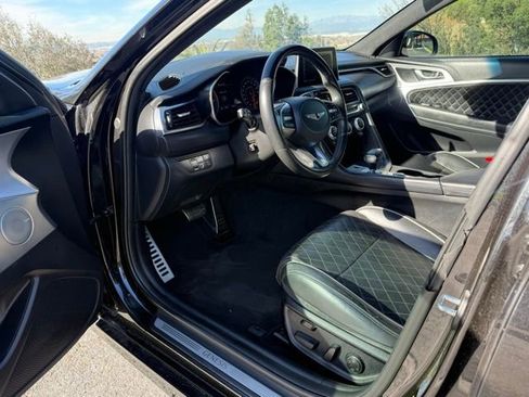 Used 2019 Genesis G70 2.0T Advanced w/ Sport Package image 8