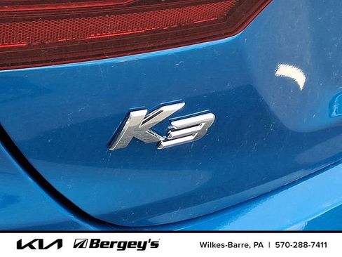 Certified 2023 Kia Forte GT-Line FWD image 12