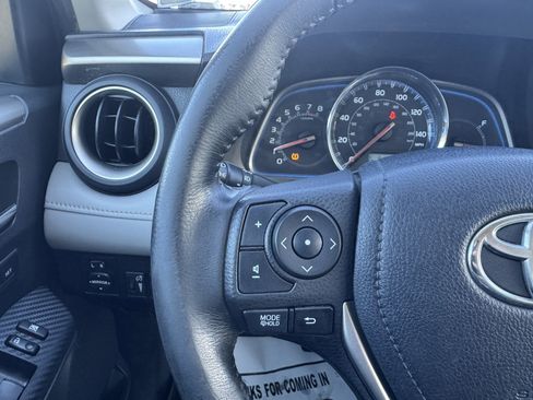 Used 2013 Toyota RAV4 Limited AWD/4WD image 23